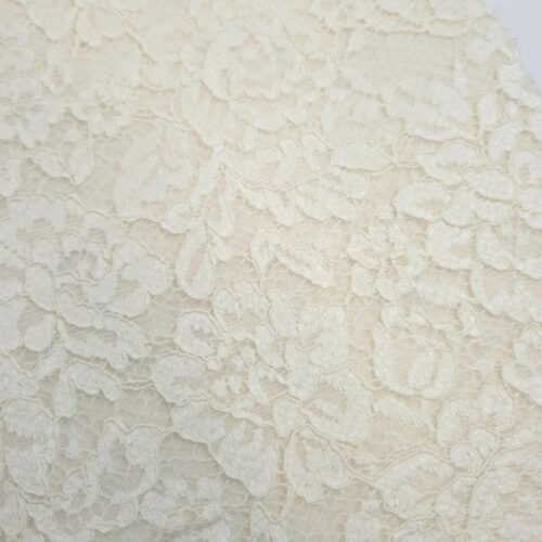 Feltro accoppiato pizzo latte 856 + pizzo latte 20cm x h.150cm.